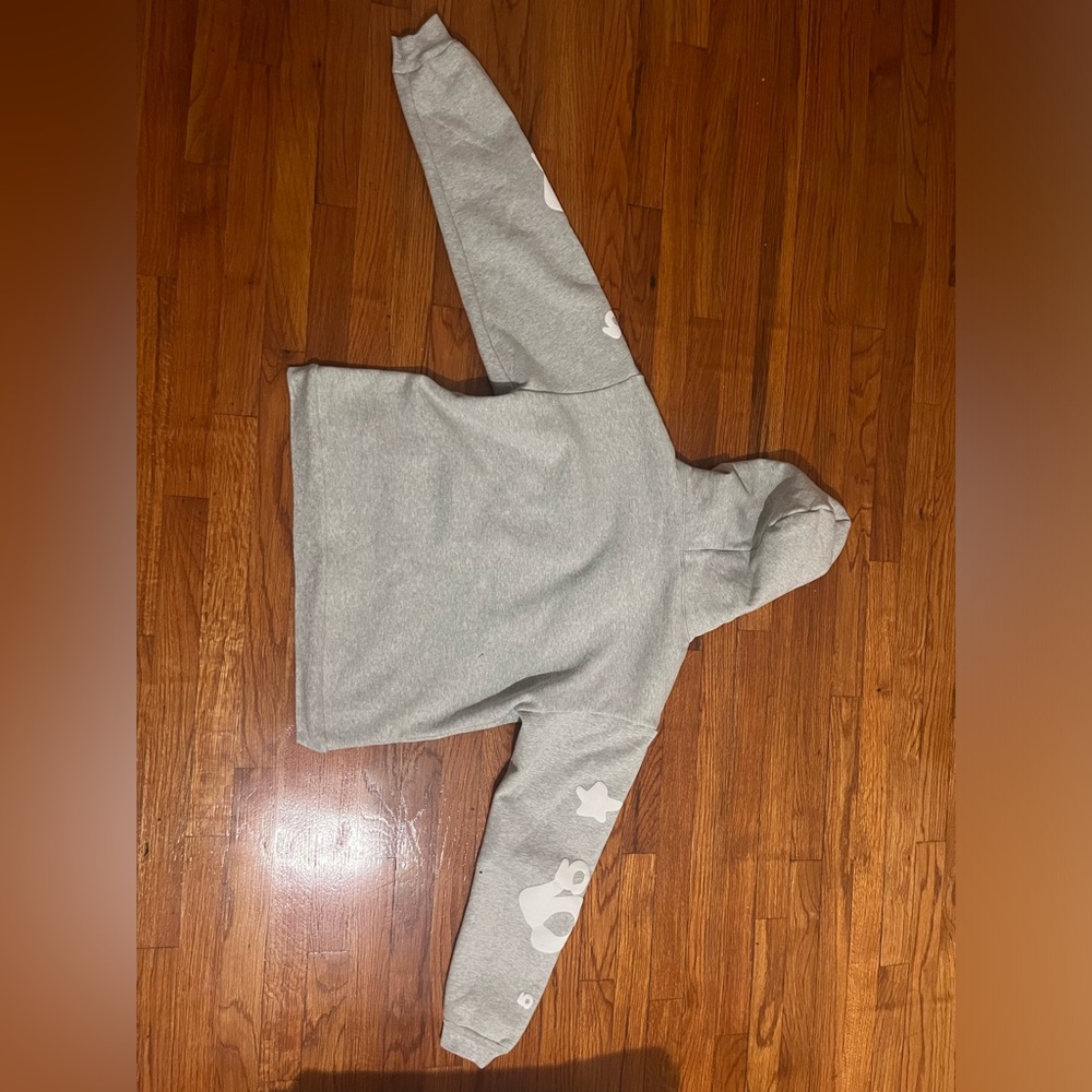 Grey Beluga Sp5der world wide sweater #freethug